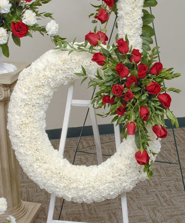 Classic Funeral Wreath Evansville Flower Delivery